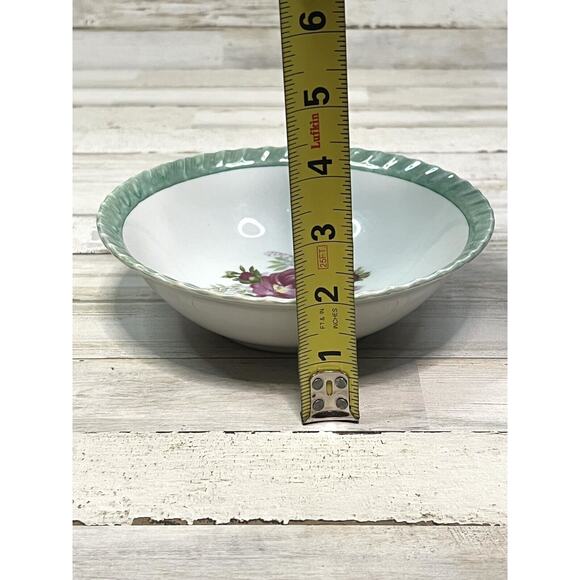 VTG Floral Green Lusterware Scalloped Rim Round Serving Dish 7" Diameter Rose - Picture 6 of 6